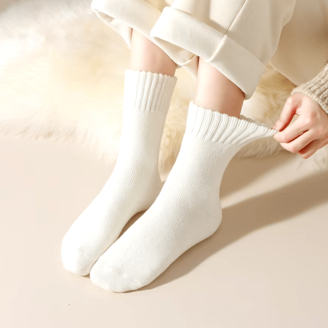 The Fleece Socks – Ultra-Soft Thermal Lounge Socks for Women & Men - TARHUS