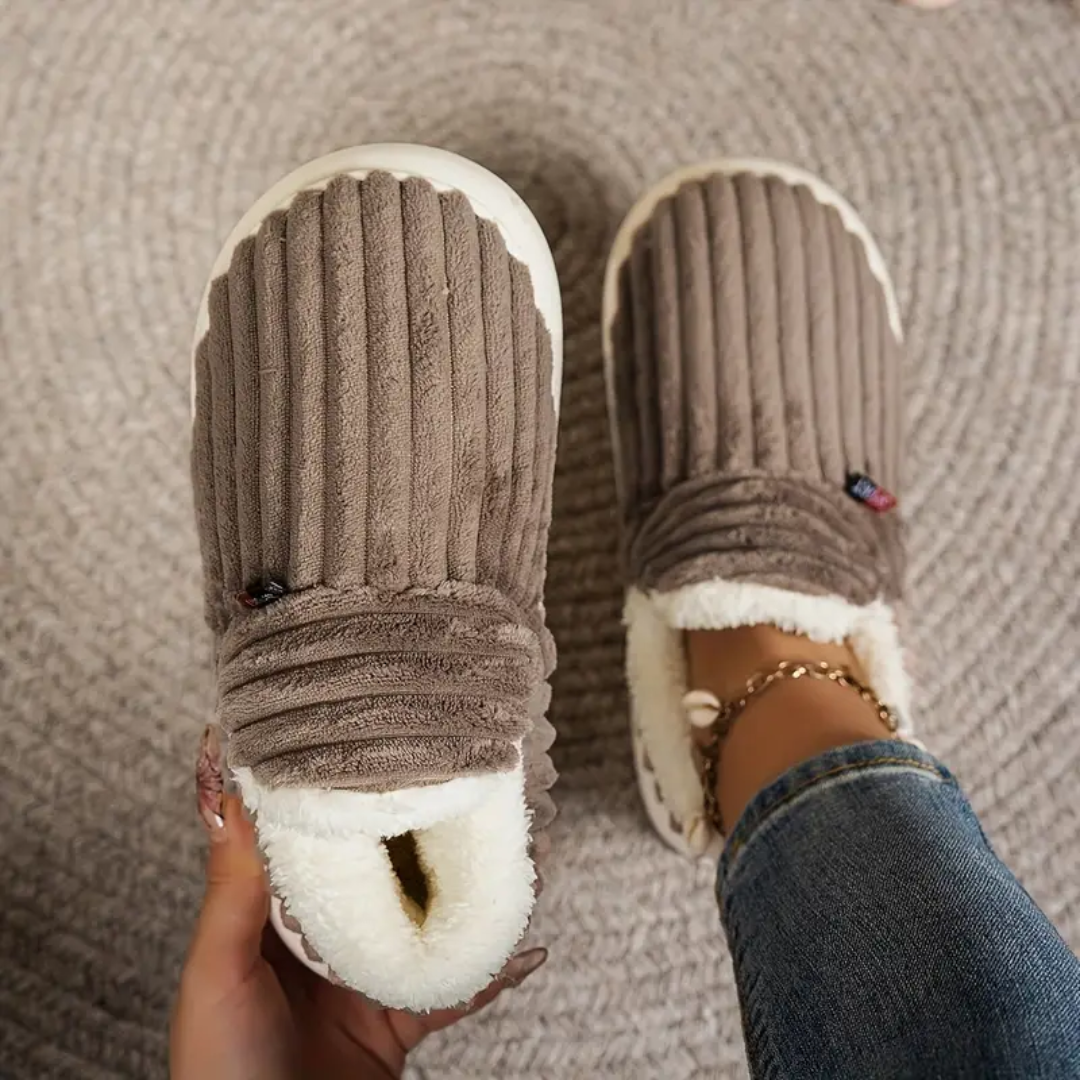 Fleece Comfort Slippers – Soft Indoor House Shoes for Women - TARHUS