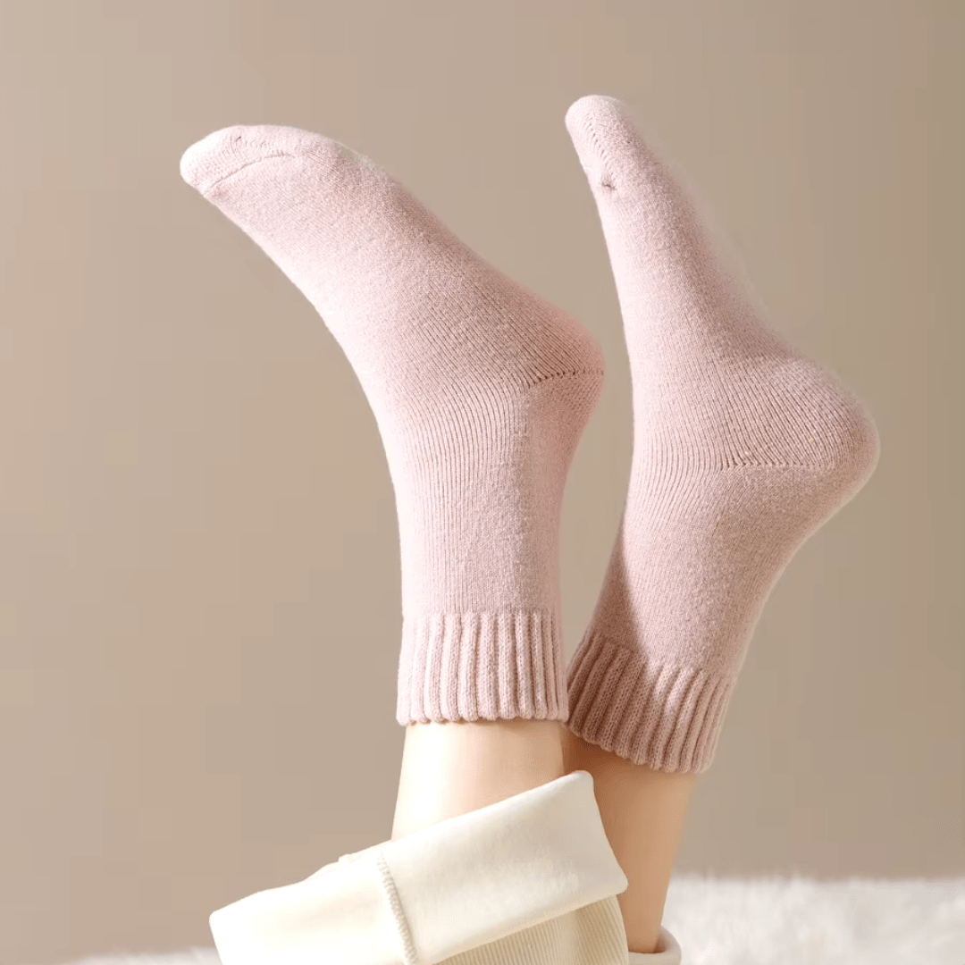 The Fleece Socks – Ultra-Soft Thermal Lounge Socks for Women & Men - TARHUS