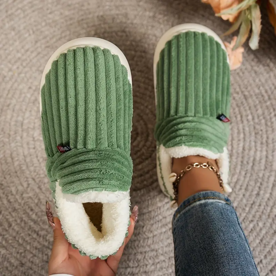 Fleece Comfort Slippers – Soft Indoor House Shoes for Women - TARHUS