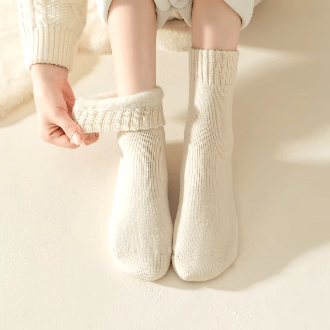 The Fleece Socks – Ultra-Soft Thermal Lounge Socks for Women & Men - TARHUS