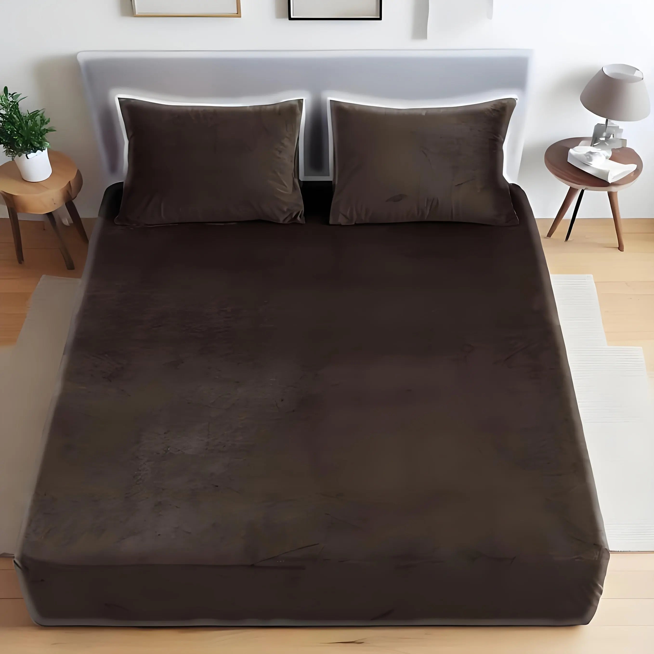 3-Piece Deep Pocket Velvet Fitted Sheet Set - Ultra-Soft Bedding with Pillowcases - TARHUS