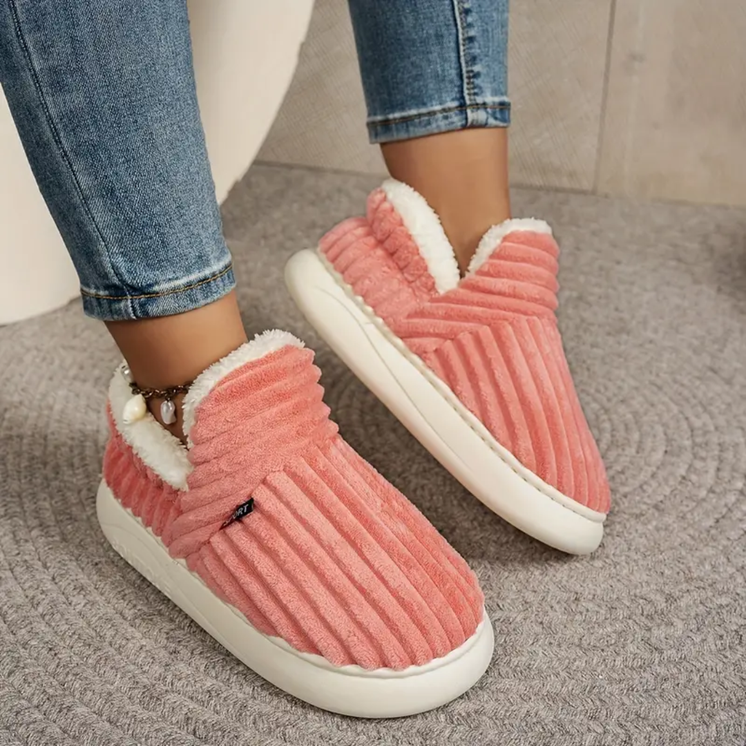 Fleece Comfort Slippers – Soft Indoor House Shoes for Women - TARHUS
