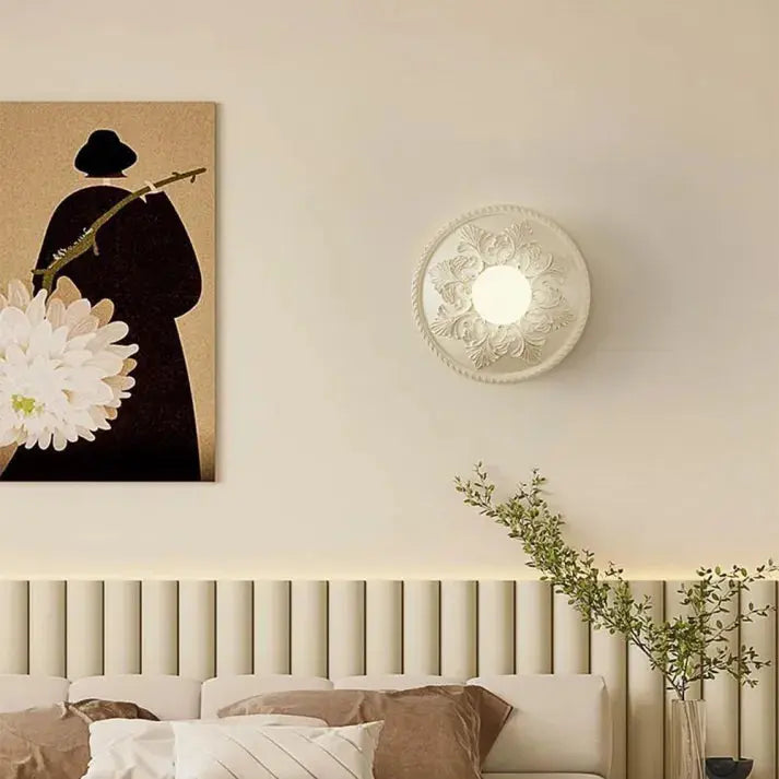 Fiora | Decorative Carved Lamp - TARHUS