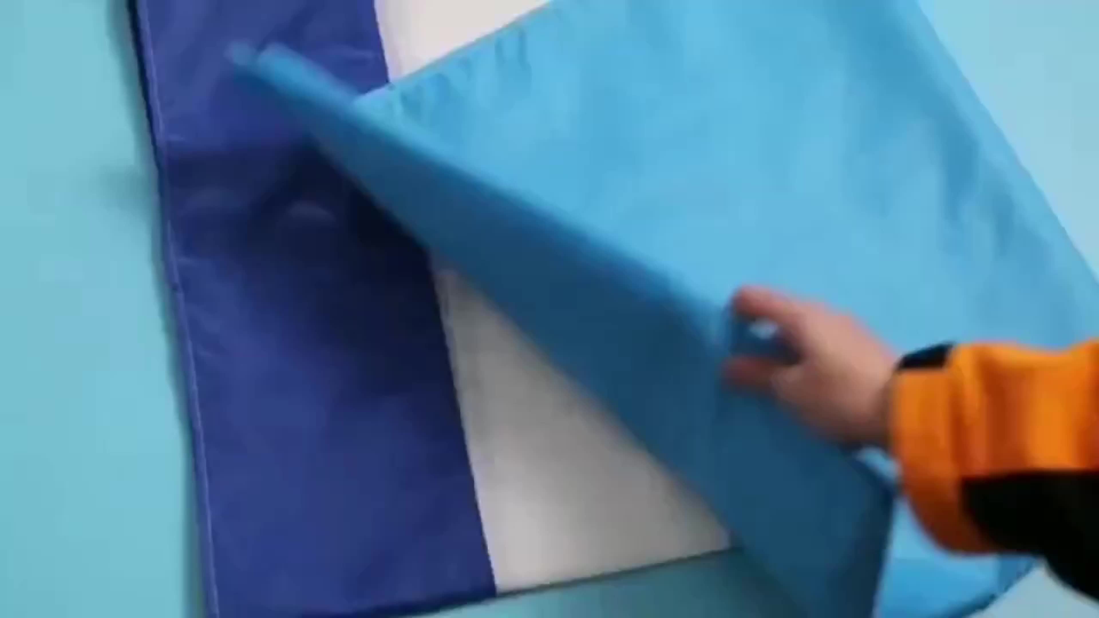 Solara | Oversized Picnic Beach Blanket – Lightweight Sandproof Mat for Travel & Camping TARHUS