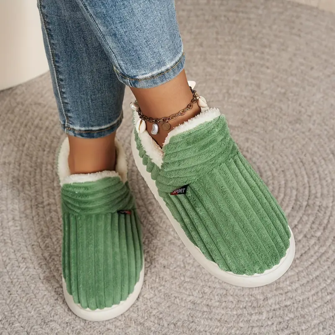 Fleece Comfort Slippers – Soft Indoor House Shoes for Women - TARHUS