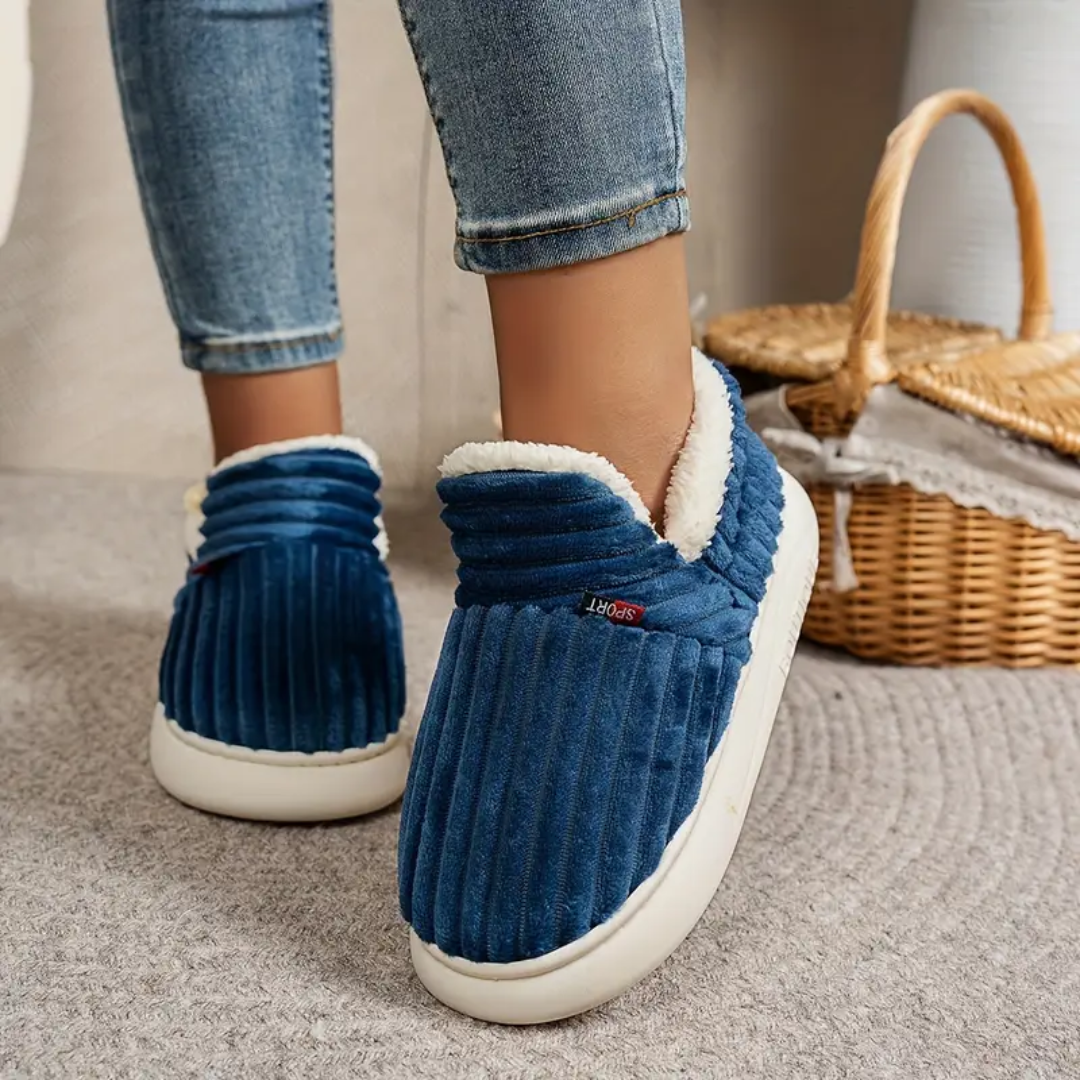 Fleece Comfort Slippers – Soft Indoor House Shoes for Women - TARHUS