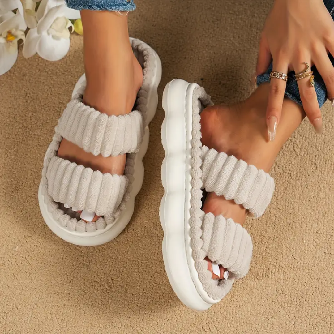 Puffy Cloud Slides for Women – Lightweight, Ergonomic Comfort Sandals - TARHUS