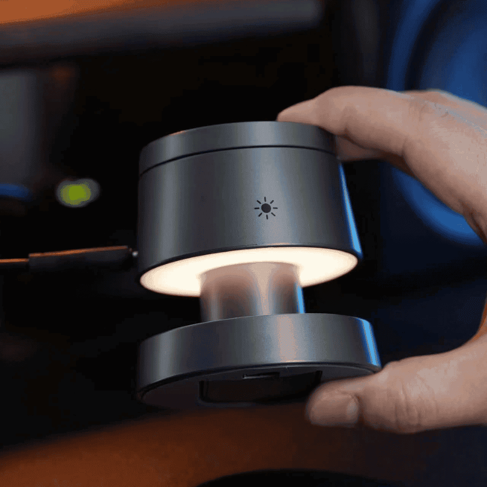 Alpohub™ MagDock Pro 4-in-1 Wireless Charging Station TARHUS