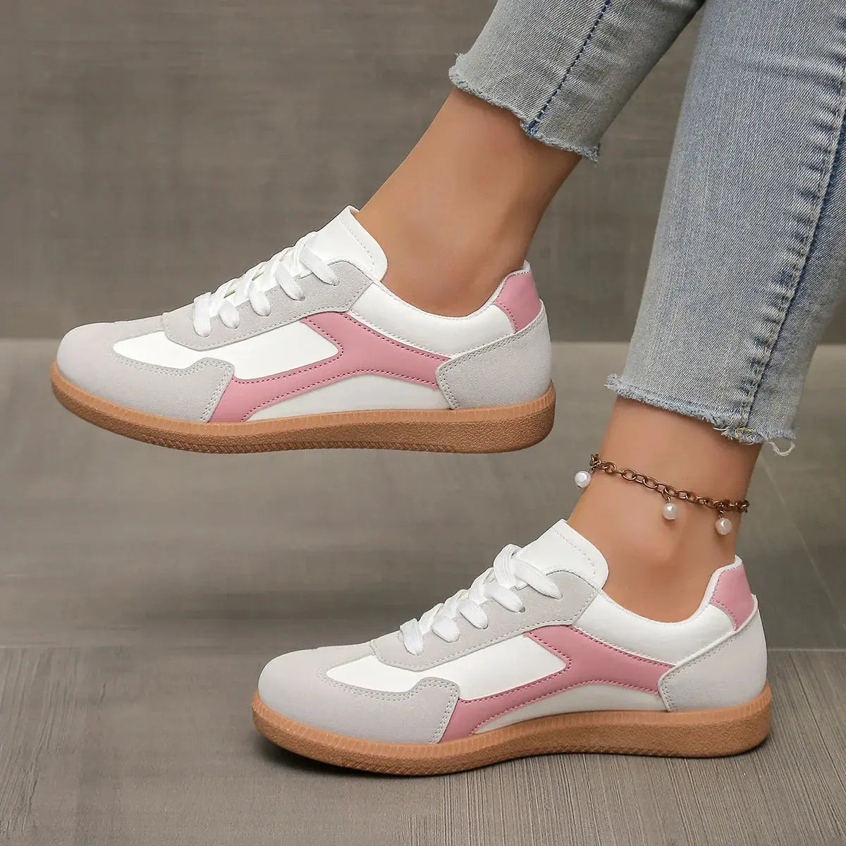 Livia | Lifestyle Sneakers – Vintage Leather Low-Top Shoes for Womena TARHUS Women's Shoes