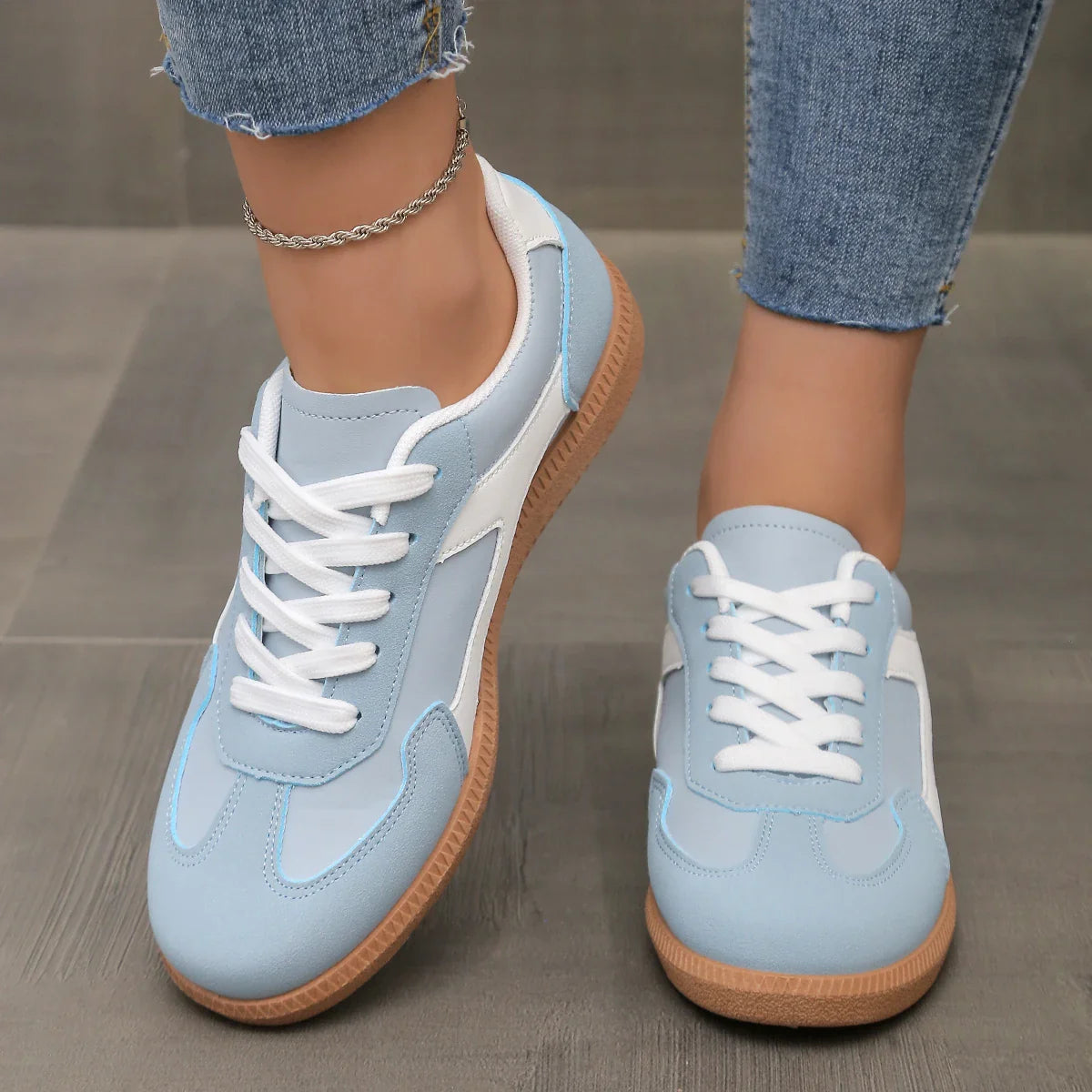Livia | Lifestyle Sneakers – Vintage Leather Low-Top Shoes for Womena TARHUS