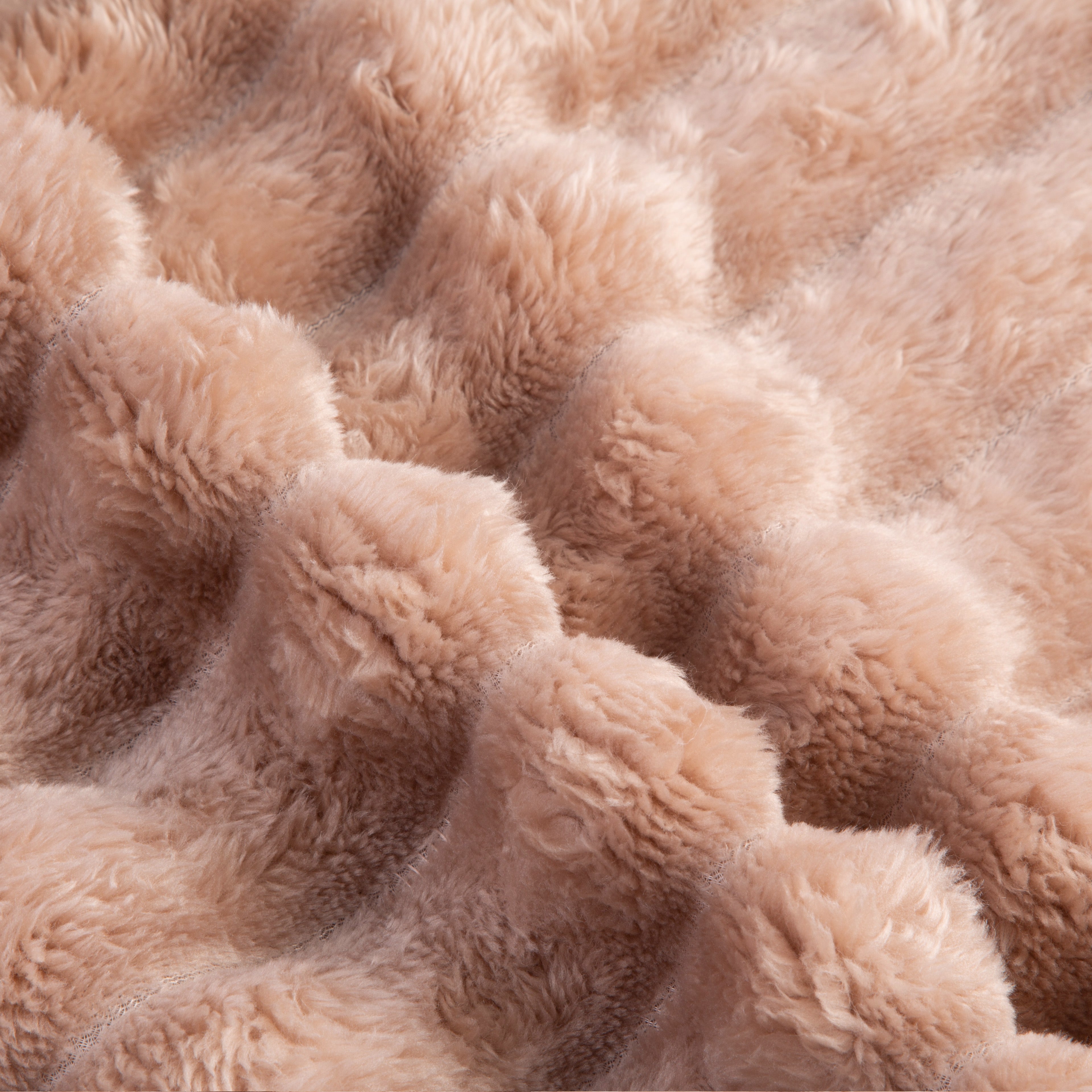 The Fleece Blanket – Ultra-Soft Plush Throw for Bed, Couch & Travel - TARHUS
