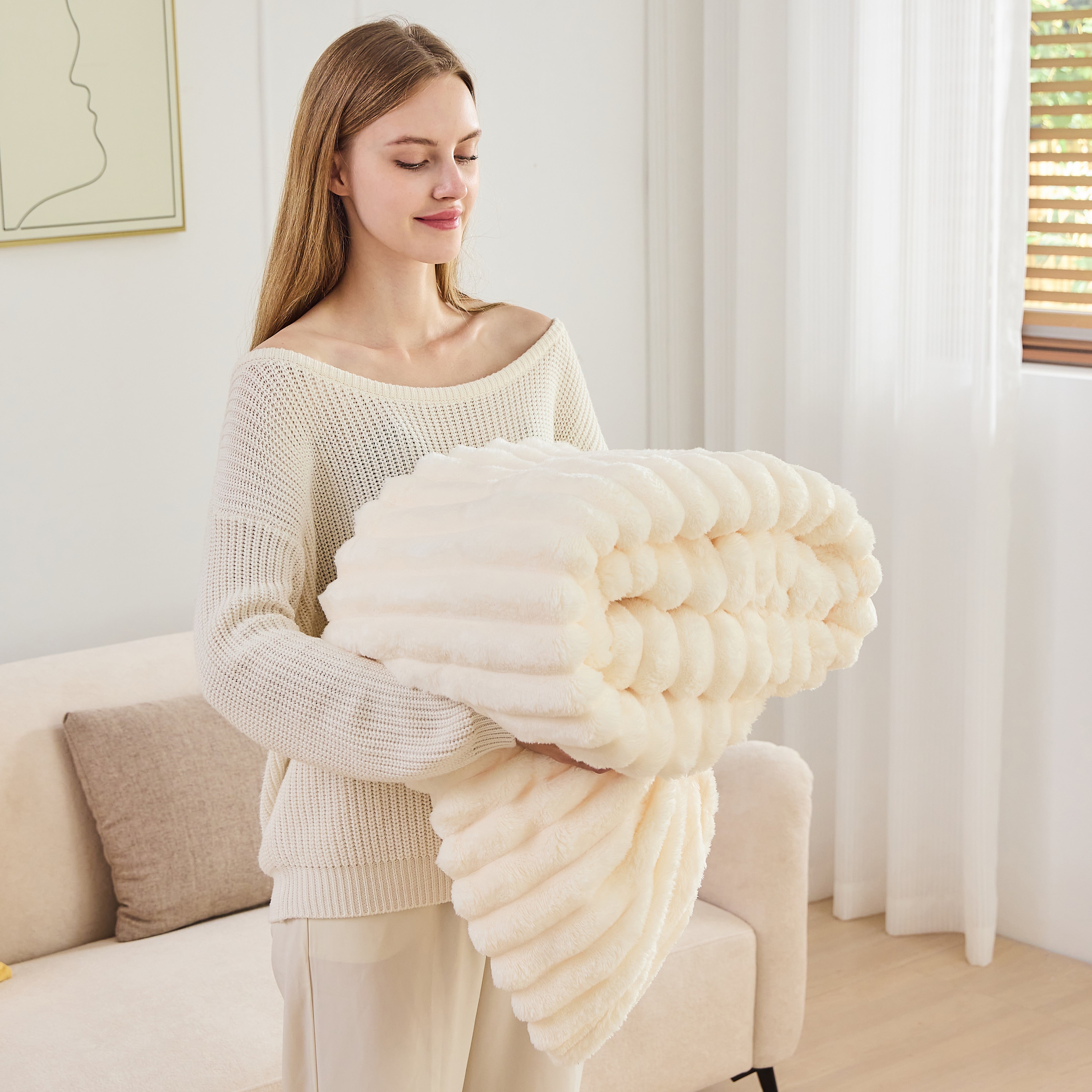 The Fleece Blanket – Ultra-Soft Plush Throw for Bed, Couch & Travel - TARHUS