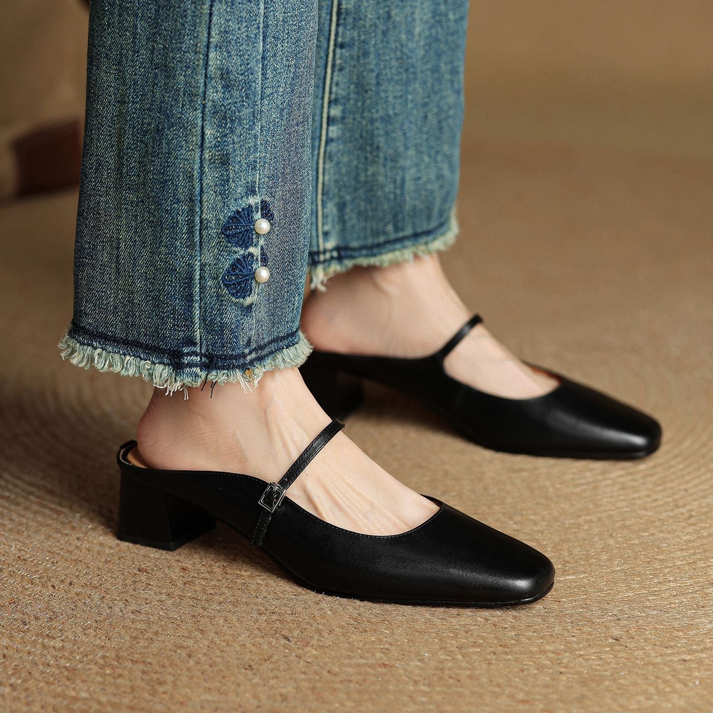 Leather Mules – Minimal Elegance with Everyday Comfort TARHUS