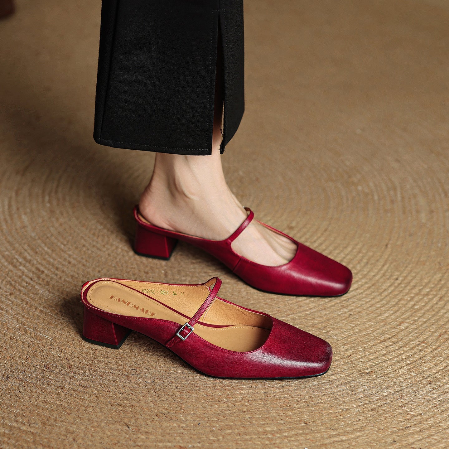 Leather Mules – Minimal Elegance with Everyday Comfort TARHUS