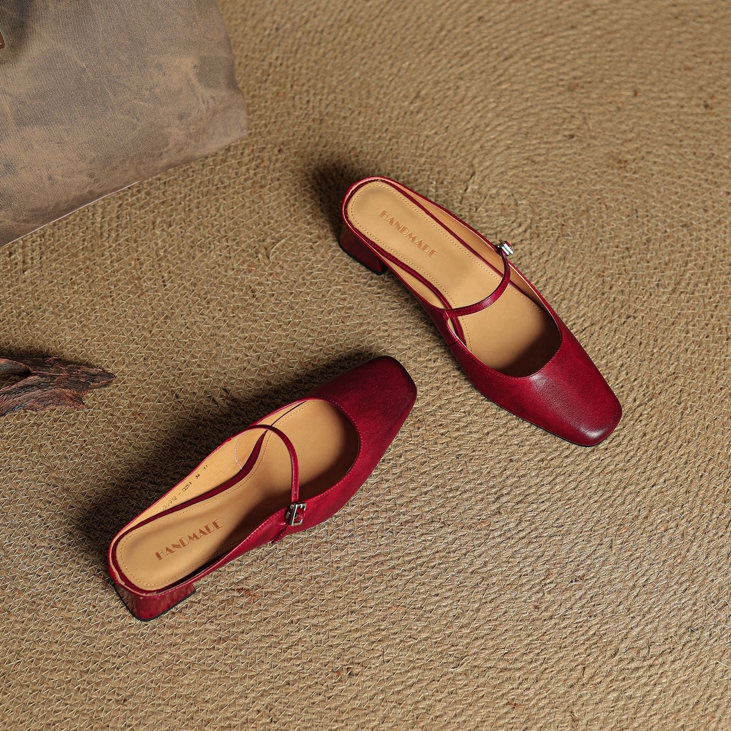 Leather Mules – Minimal Elegance with Everyday Comfort TARHUS