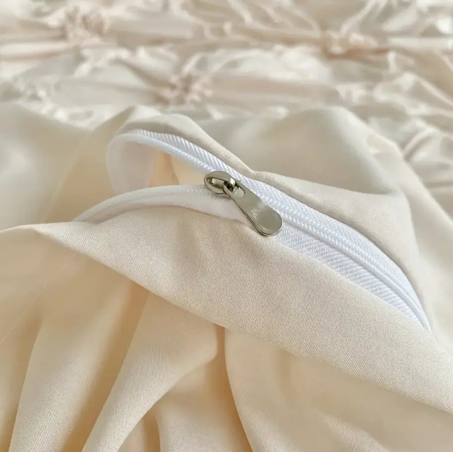 FLOWER RUFFLE | Premium Doona Cover Set - TARHUS