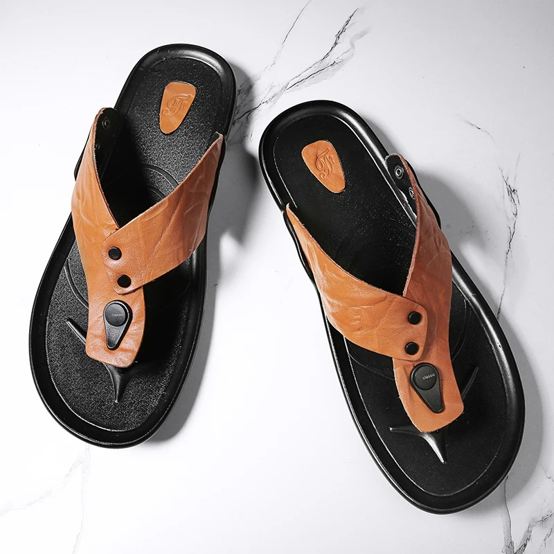 Arvento | Italian Leather Slides – Rivet Detail with Anti-Slip Comfort Sole TARHUS