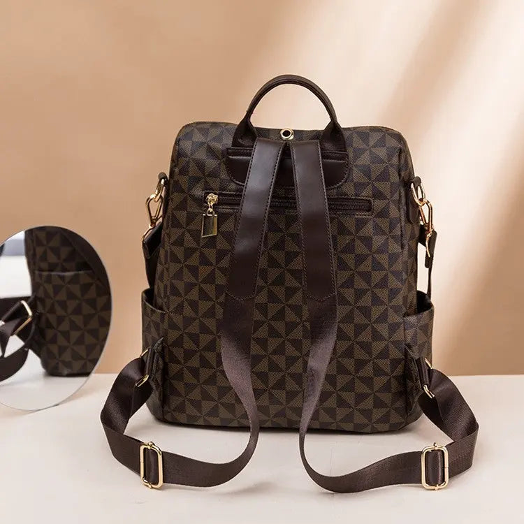 Stylish Convertible Backpack with Clutch - TARHUS