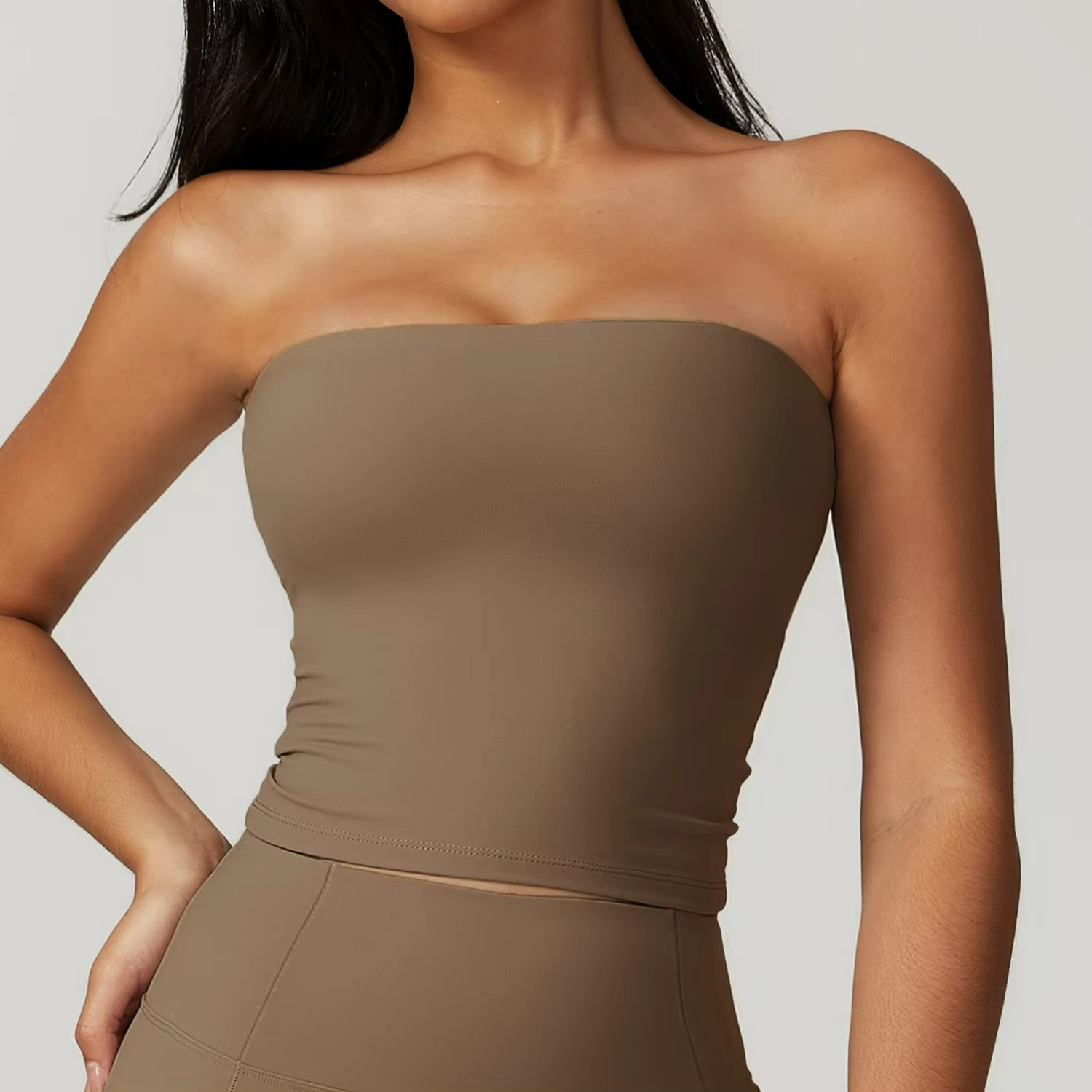 Zerina | Quick-Dry Pilates Top for Streamlined Focus TARHUS Pilates Top