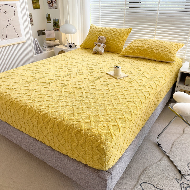 Thick Plush Fitted Mattress Cover – Ultra-Soft Bed Sheet, Easy to Fit & Machine Washable - TARHUS