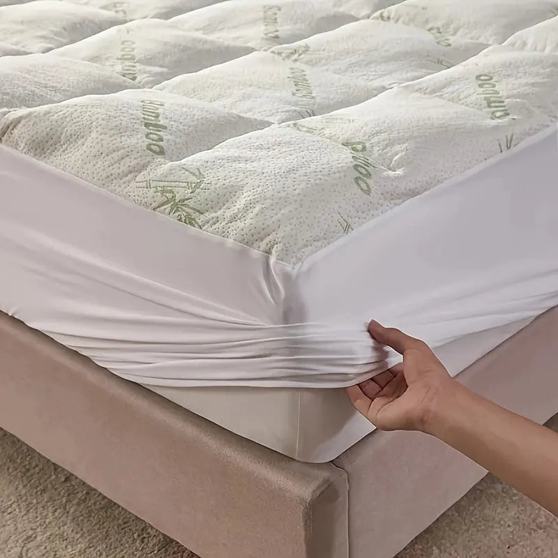 Bamboo Mattress Topper | Breathable & Hypoallergenic Comfort for All Seasons - TARHUS