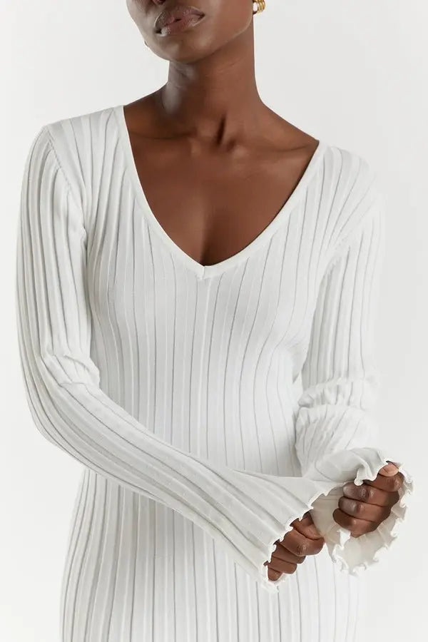 Giovanna - V-neck Knitted Dress with Sleeves - nubuso