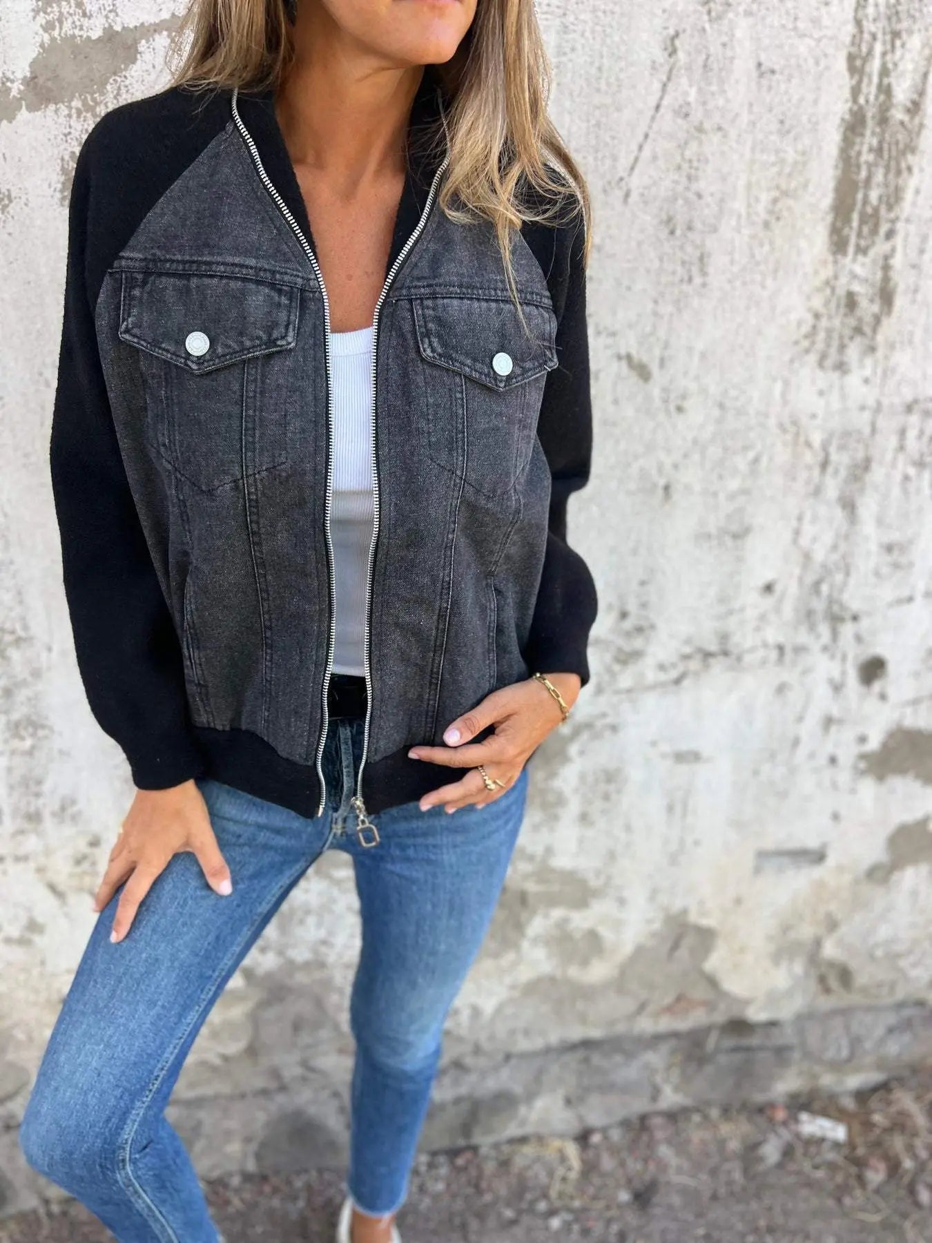 Zoe - Stylish Denim Jacket - TARHUS