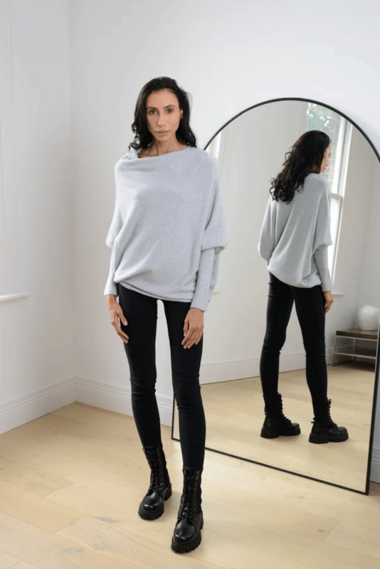 Unique Chic: Asymmetrical Pullover - nubuso
