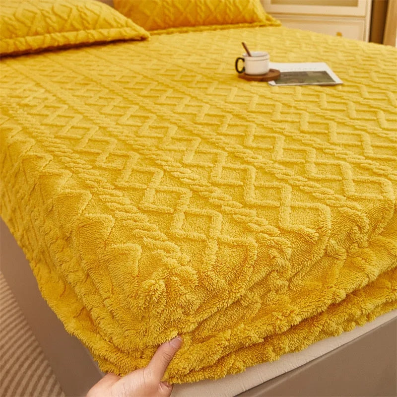 Velvetscape™ Fleece Bed Cover – Ultra-Soft Coral Fleece Blanket - TARHUS