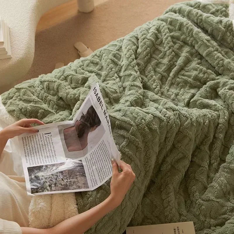 Premium Lambswool Winter Blanket – Ultra-Soft Wool Throw for Cold Weather Comfort - TARHUS
