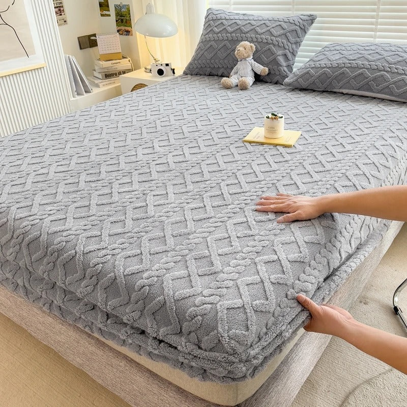 Thick Plush Fitted Mattress Cover – Ultra-Soft Bed Sheet, Easy to Fit & Machine Washable - TARHUS