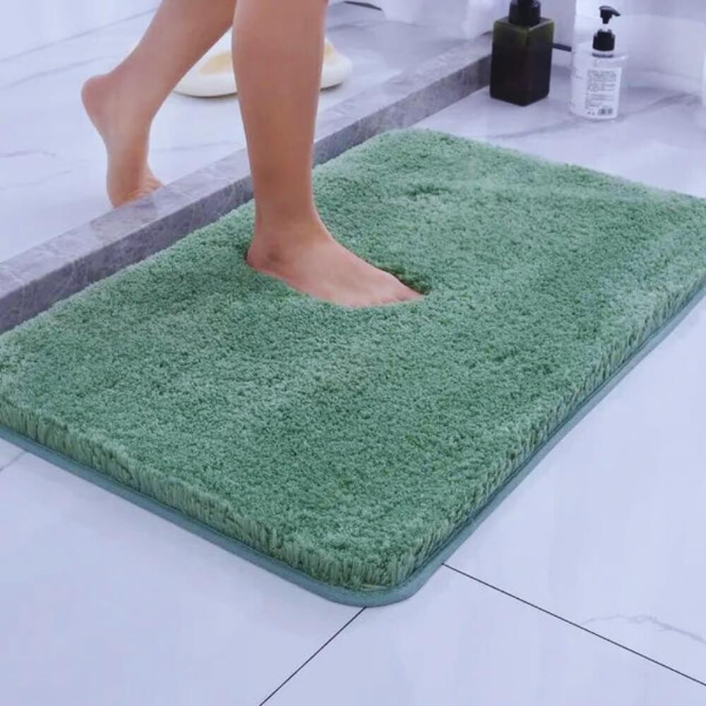 Luxe Plush Bath Rug • Super Soft & Absorbent