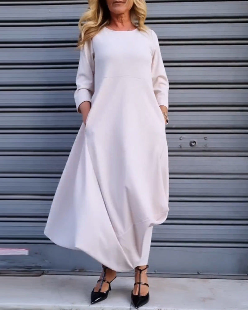 Maria - simple dress with solid pockets