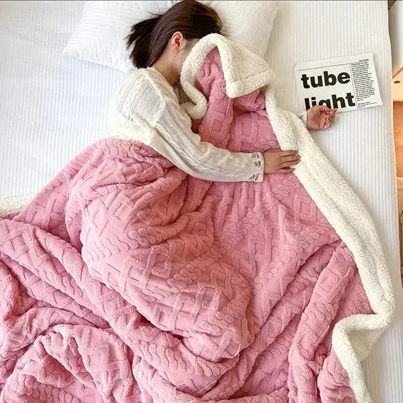 Premium Lambswool Winter Blanket – Ultra-Soft Wool Throw for Cold Weather Comfort - TARHUS