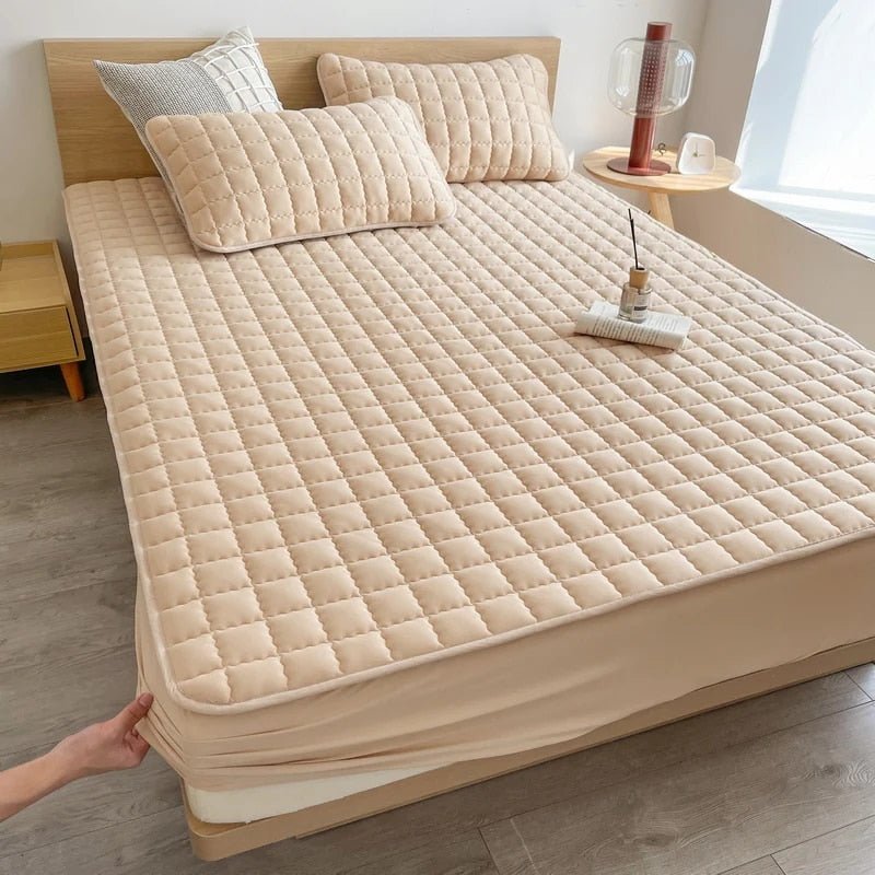 King Size Waterproof Mattress Protector, Soft and Breathable Mattress Cover for Ultimate Comfort TARHUS  Bedding