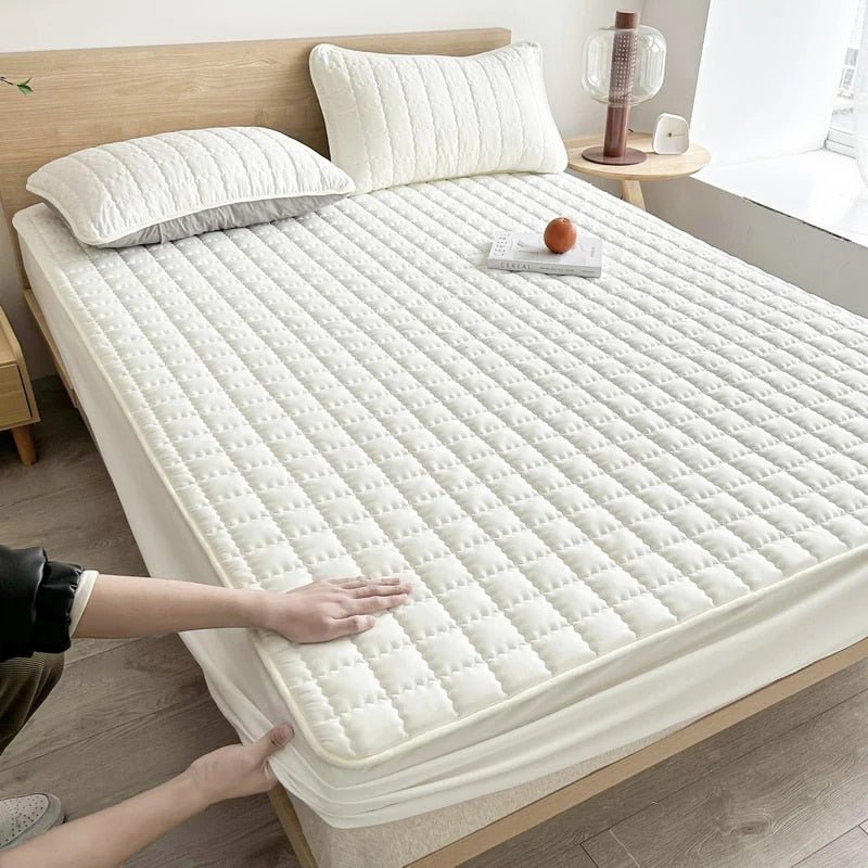 King Size Waterproof Mattress Protector, Soft and Breathable Mattress Cover for Ultimate Comfort TARHUS  Bedding