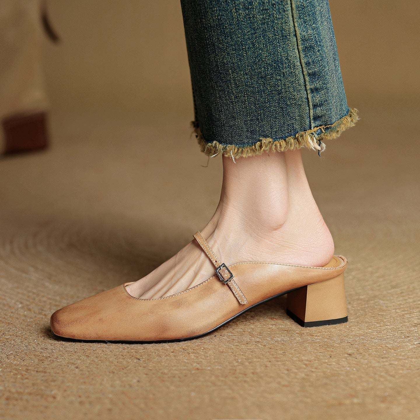 Leather Mules – Minimal Elegance with Everyday Comfort TARHUS