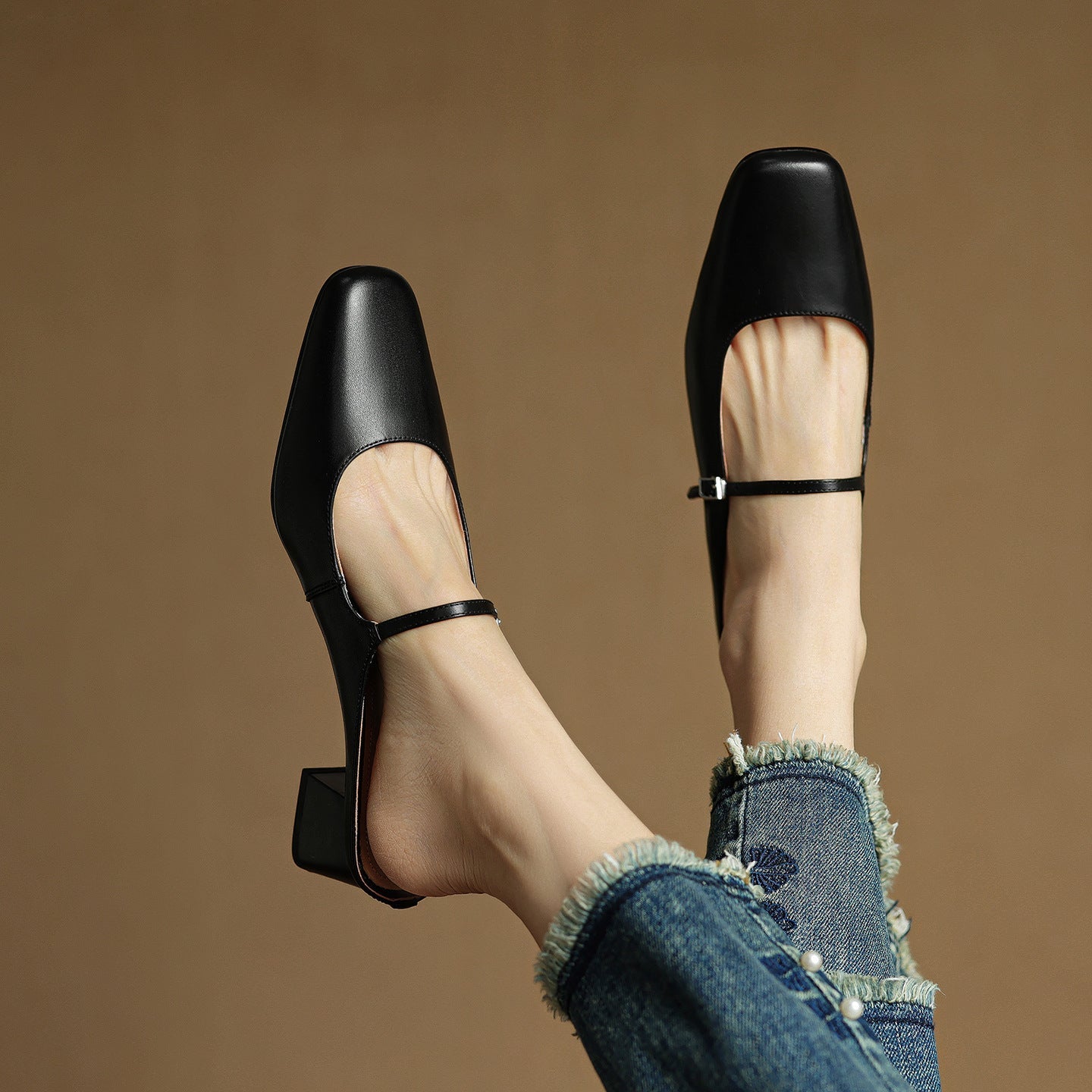 Leather Mules – Minimal Elegance with Everyday Comfort TARHUS