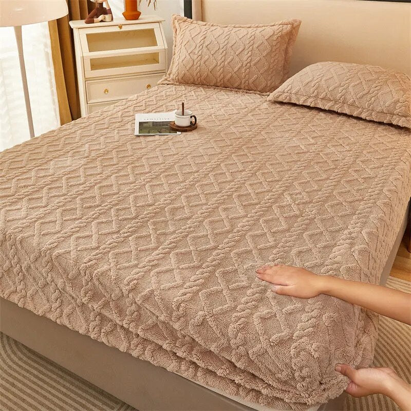 Velvetscape™ Fleece Bed Cover – Ultra-Soft Coral Fleece Blanket - TARHUS