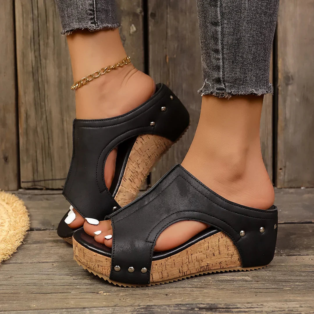 Lumi | Stud Wedges – Orthopedic Comfortable Women’s Wedge Sandals TARHUS
