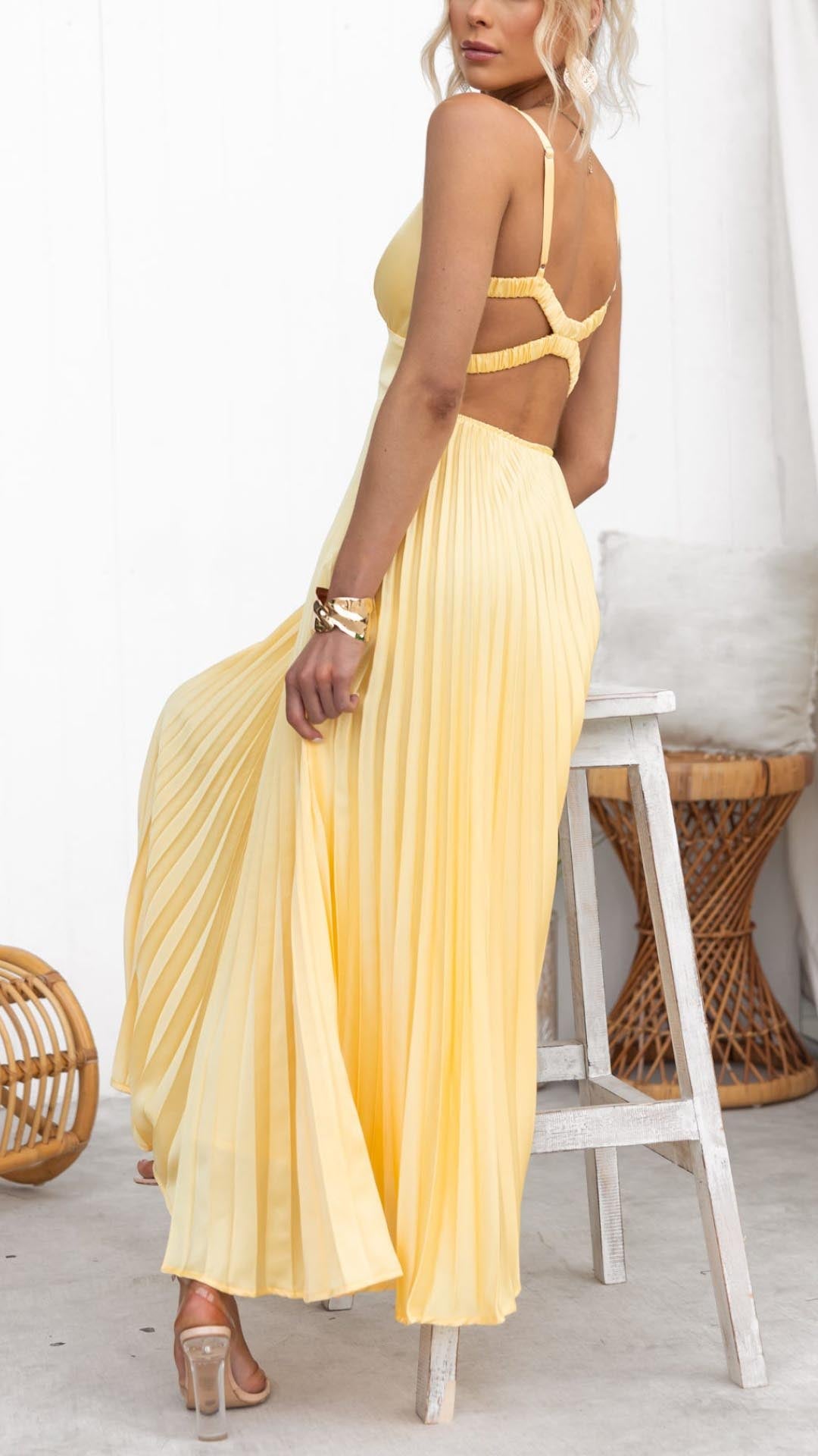 Aby - Yellow Pleated V-Neck Maxi Dress - TARHUS