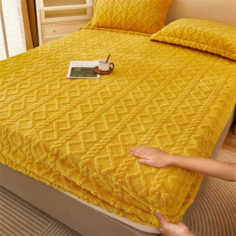 Velvetscape™ Fleece Bed Cover – Ultra-Soft Coral Fleece Blanket - TARHUS