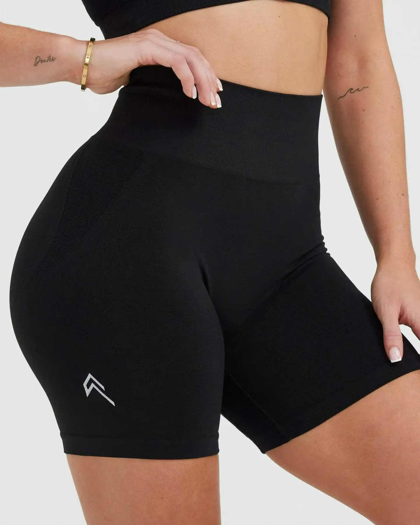 Jane | Gracious Ribbed Performance Padel Shorts for Summer Activewear TARHUS  Padel Shorts