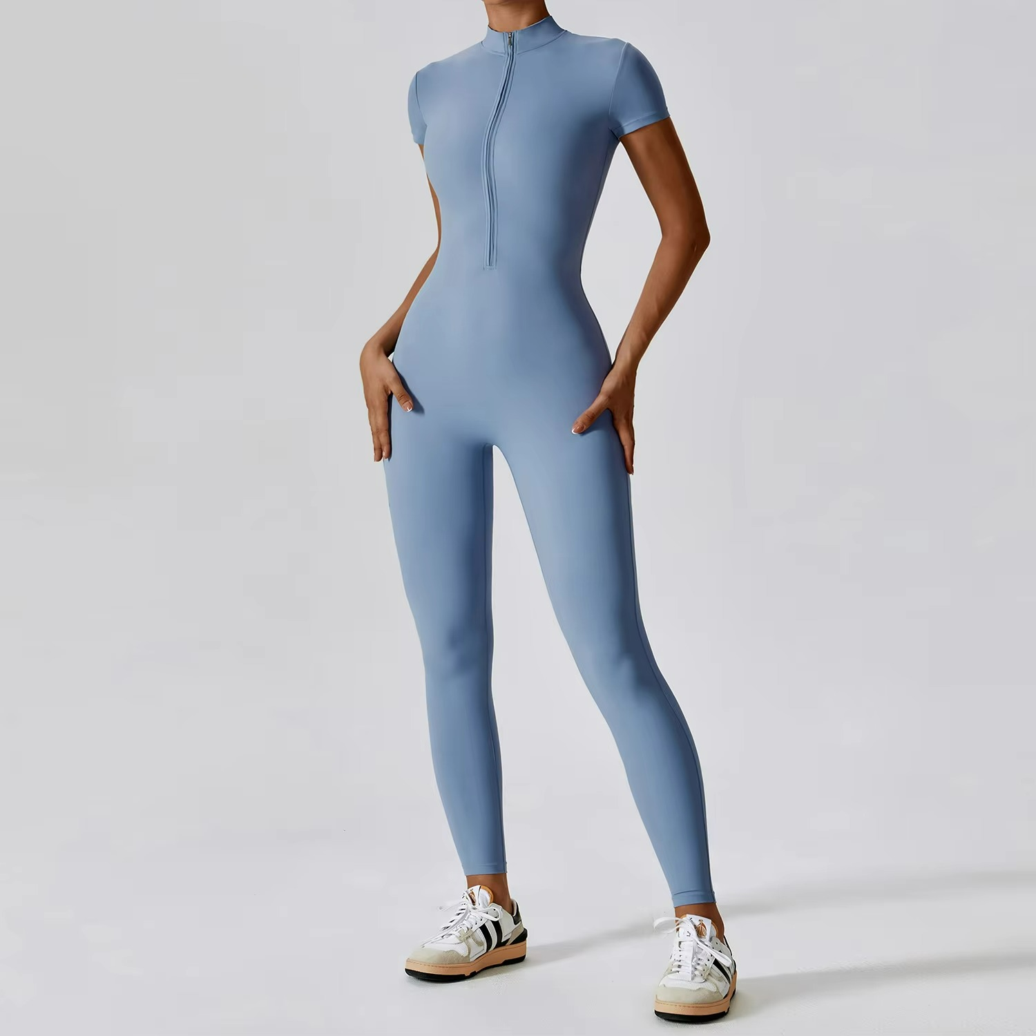 Rivka | Zipped Pilates Jumpsuit for Sleek Control TARHUS  Pilates Jumpsuit