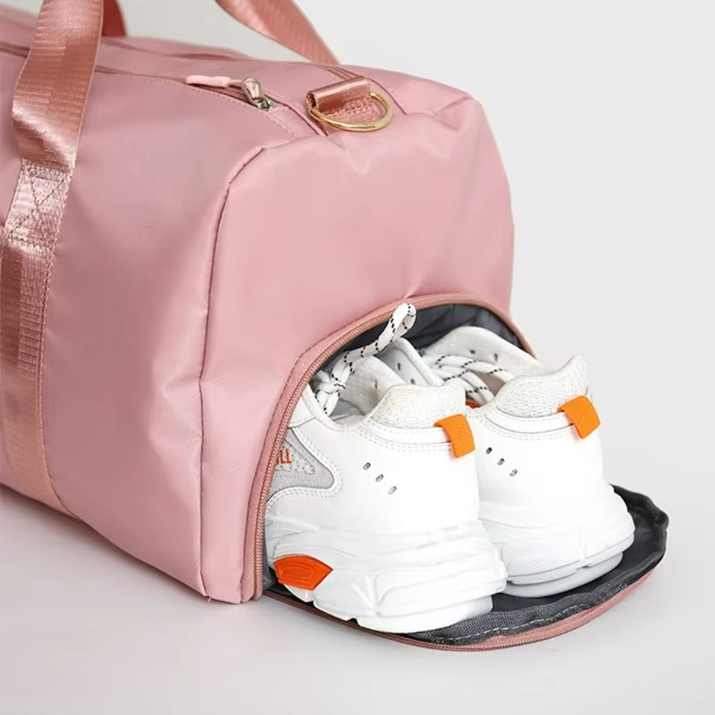 Gracious Sport & Travel Bag with Ventilated Shoe Bay TARHUS  Padel Sport Bag