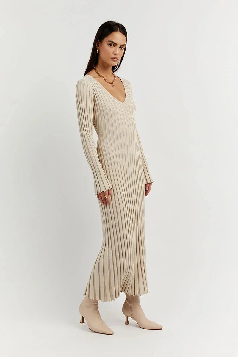Giovanna - V-neck Knitted Dress with Sleeves - nubuso