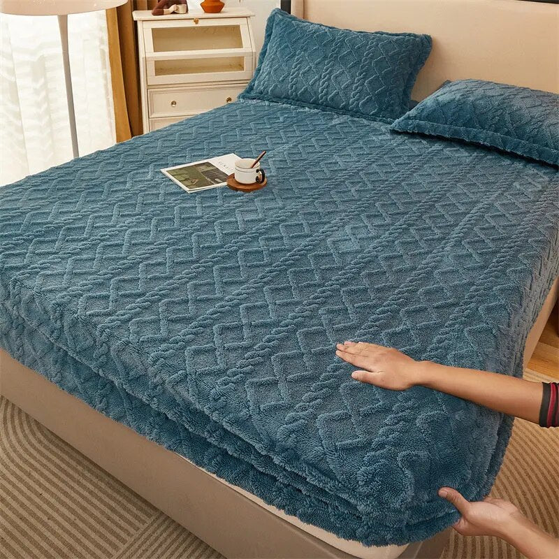 Velvetscape™ Fleece Bed Cover – Ultra-Soft Coral Fleece Blanket - TARHUS