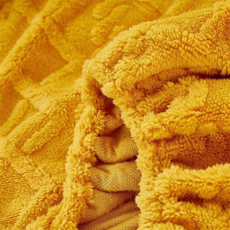 Velvetscape™ Fleece Bed Cover – Ultra-Soft Coral Fleece Blanket - TARHUS